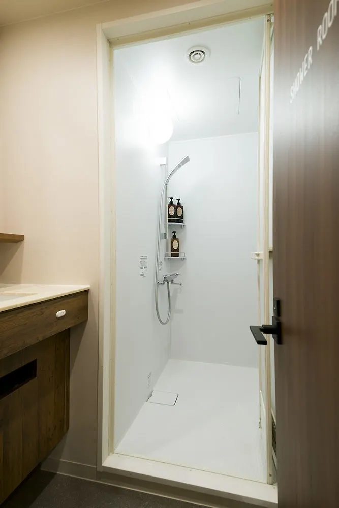 ** Kapselhotel Hotel The Prime Pod Kyōto Japan